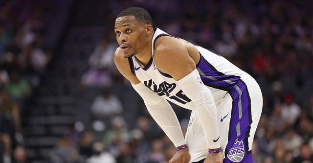 国王队力克公牛迎三连胜 蒙克30分威少三双成关