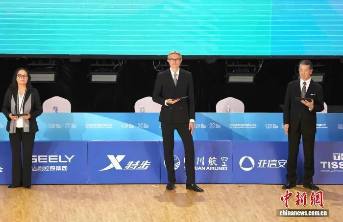 成都世运会闭幕：0.01秒定胜负 多项纪录创历史