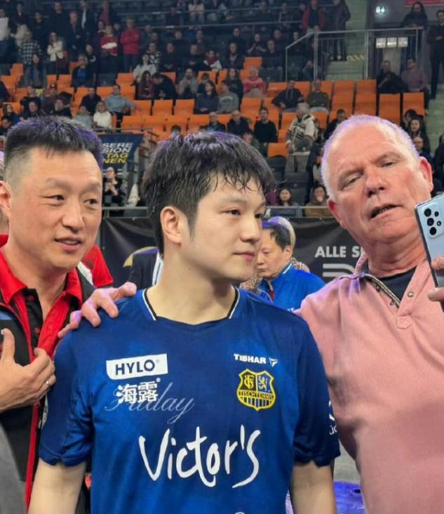 樊振东加盟德甲豪门杜塞尔多夫引欧洲乒坛震动