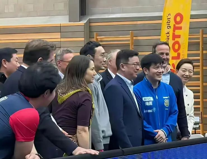 樊振东加盟德甲豪门杜塞尔多夫引欧洲乒坛震动