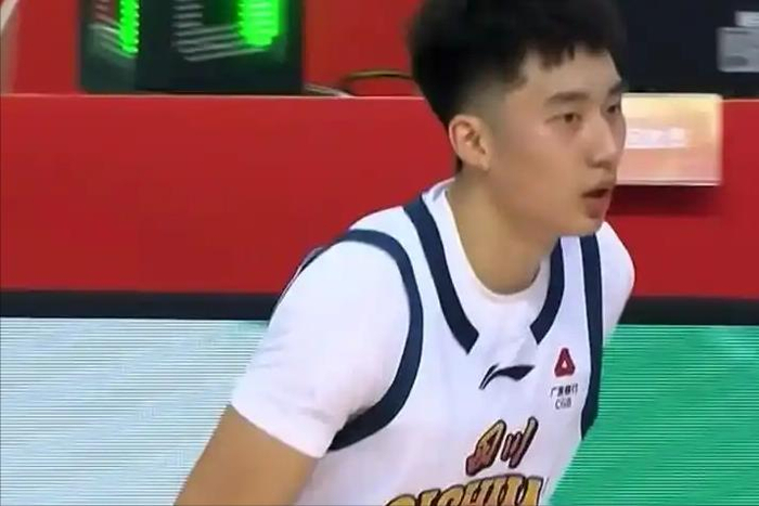 李悦洲加时准绝杀助浙江横扫宁波，年轻球员命